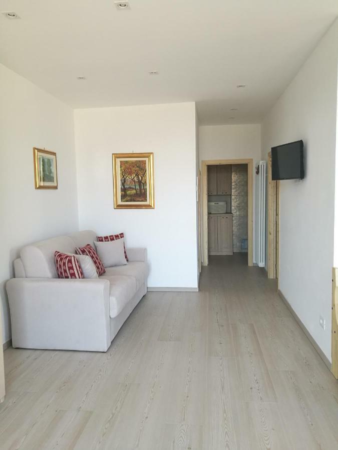 Al Salgiar Apartment Tuenno Bagian luar foto